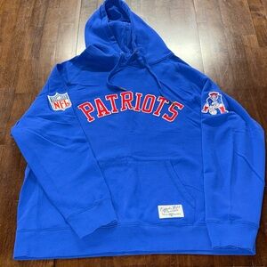 Ebbets Field Flannels New England Patriots Sweatshirt
